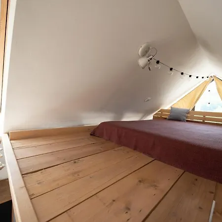 Voeroesdio House Appartement *